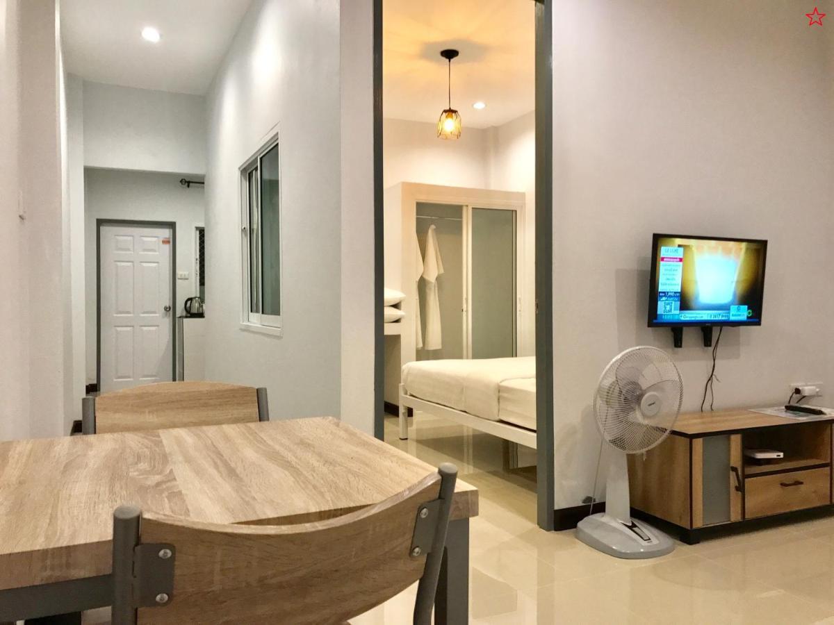 Baan Klangdao Resort Сатахип Екстериор снимка